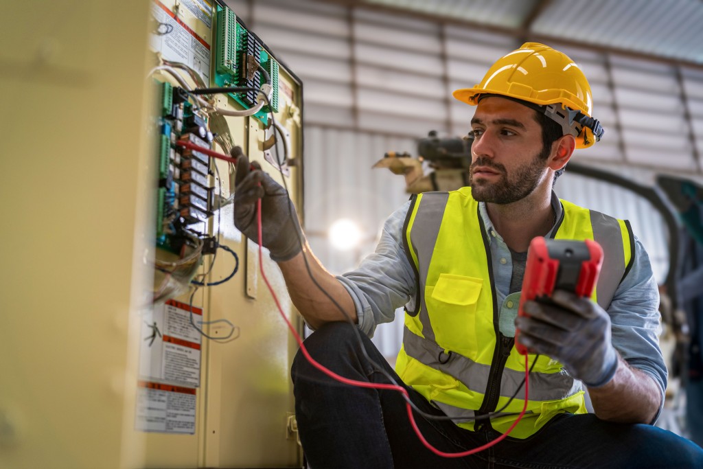 <strong>Mechanical and Electrical Contractors </strong>